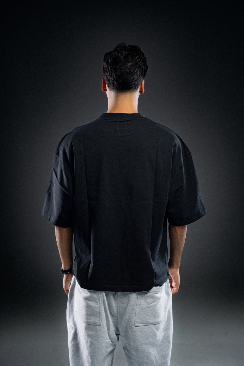 black basic t-shirt