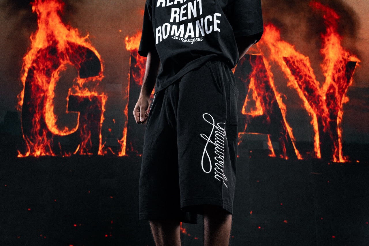 black gworld short